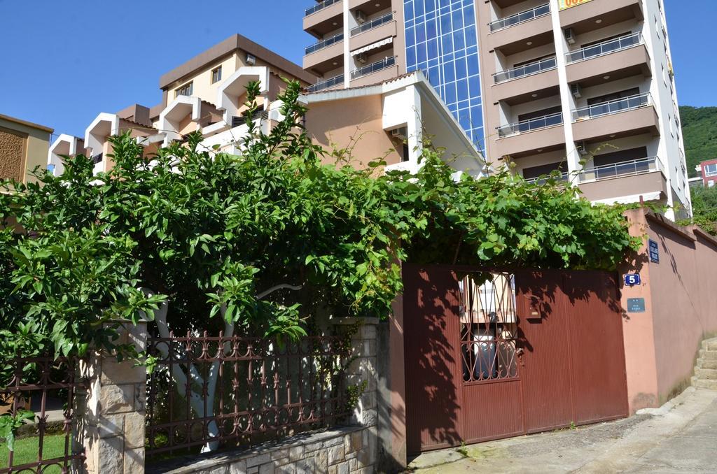Mg Apartments And Rooms 布德瓦 外观 照片